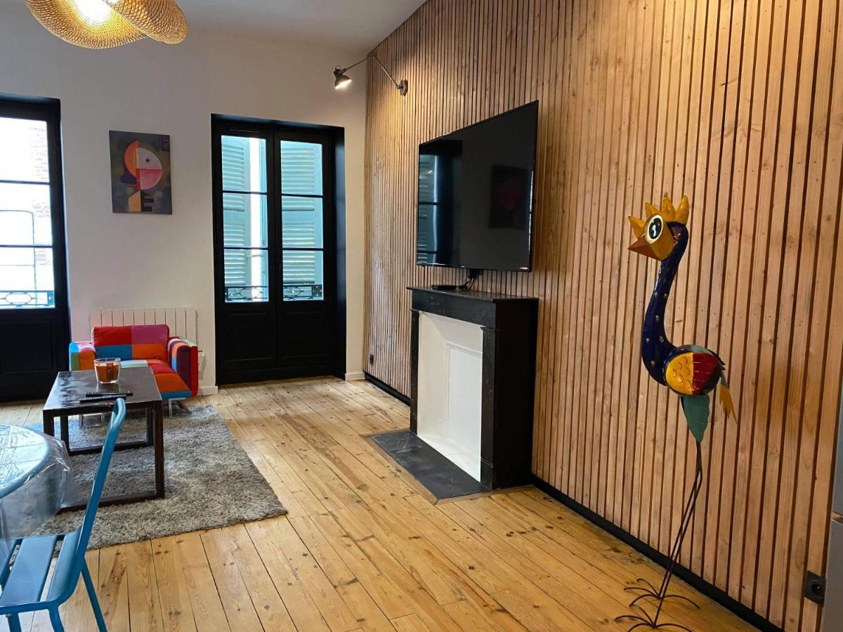 60 M2 Au Coeur Du Centre Ville Cahors Exterior foto
